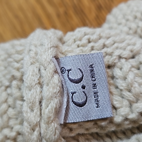 C.C Solid Ribbed Knit Faux Fur Pom Beanie - Picture 4 of 5